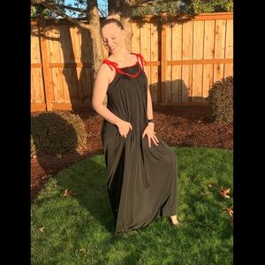 1970s Geoffrey Beene Black and Red A-line Maxi Dress - Loungewear Maxi Dress